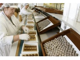 Oferta, National, Ambalatori ciocolata fabrica