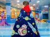 Prosop de baie copii poncho, multicolor, model cu planete, 127x76cm
